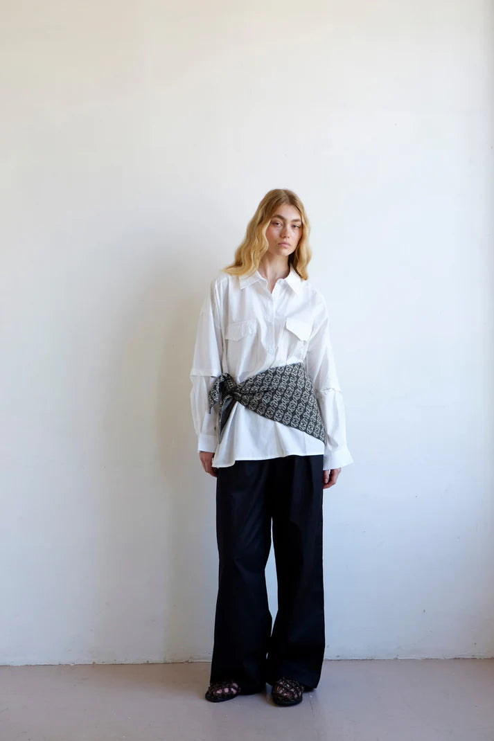 COMMONPLACE // Monogram Scarf DARK GREY/LILAC