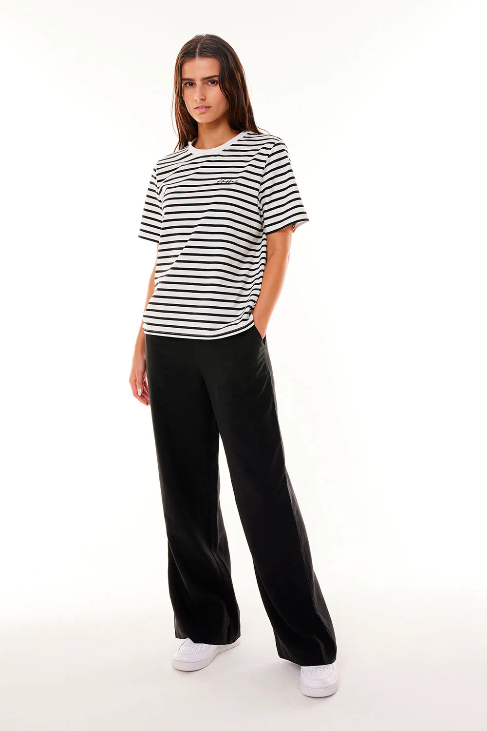 HUFFER // Oui Oui Classic Tee BLACK/CHALK