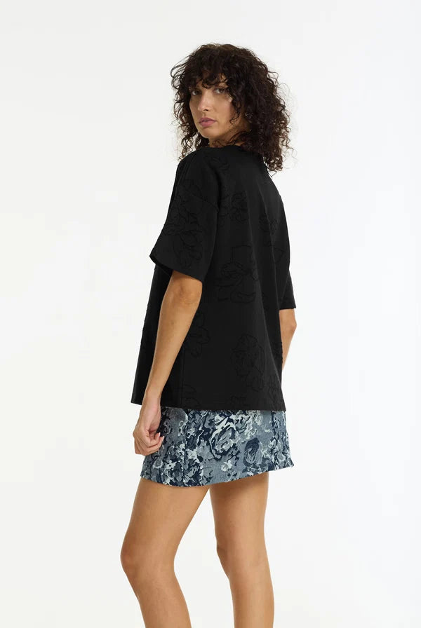 Off Duty Flora Tee BLACK