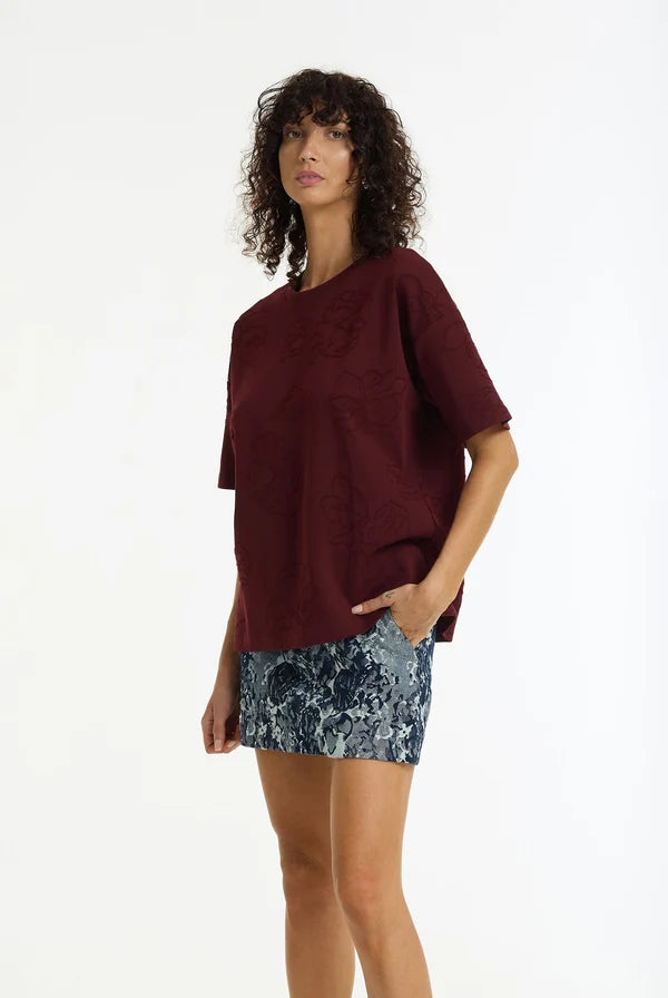 Off Duty Flora Tee BURGUNDY