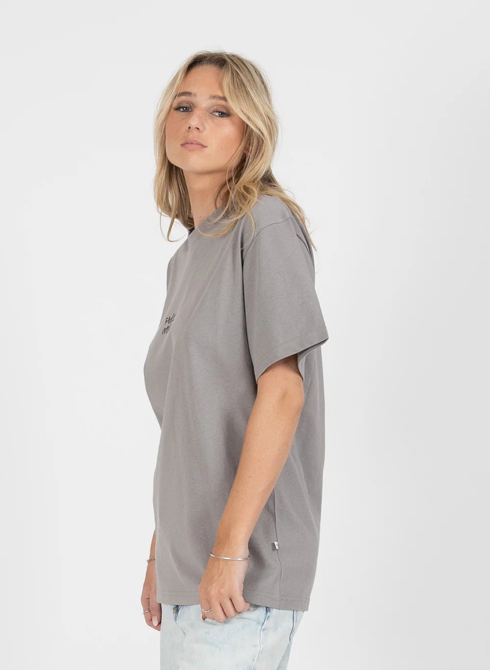 FEDERATION // Our Tee Crayon CONCRETE