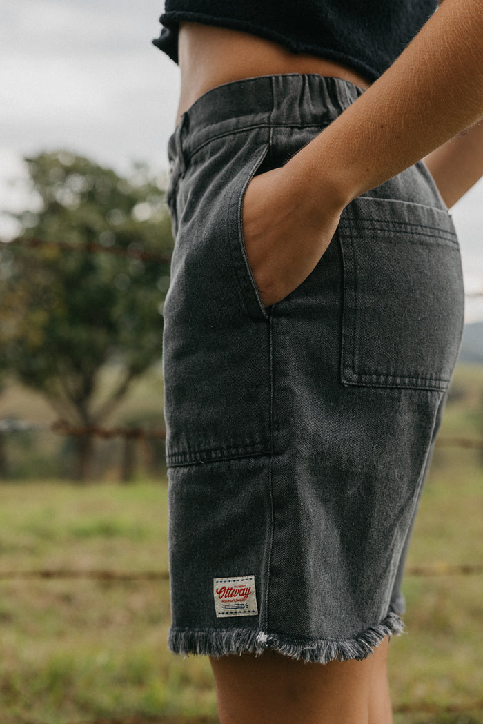Overland Shorts WASHED BLACK DENIM