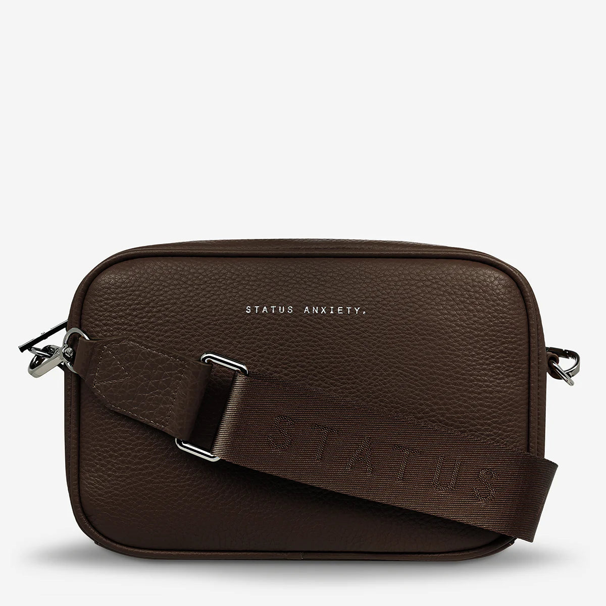 STATUS ANXIETY // Plunder With Webbed Strap Bag COCOA