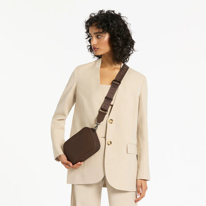 STATUS ANXIETY // Plunder With Webbed Strap Bag COCOA