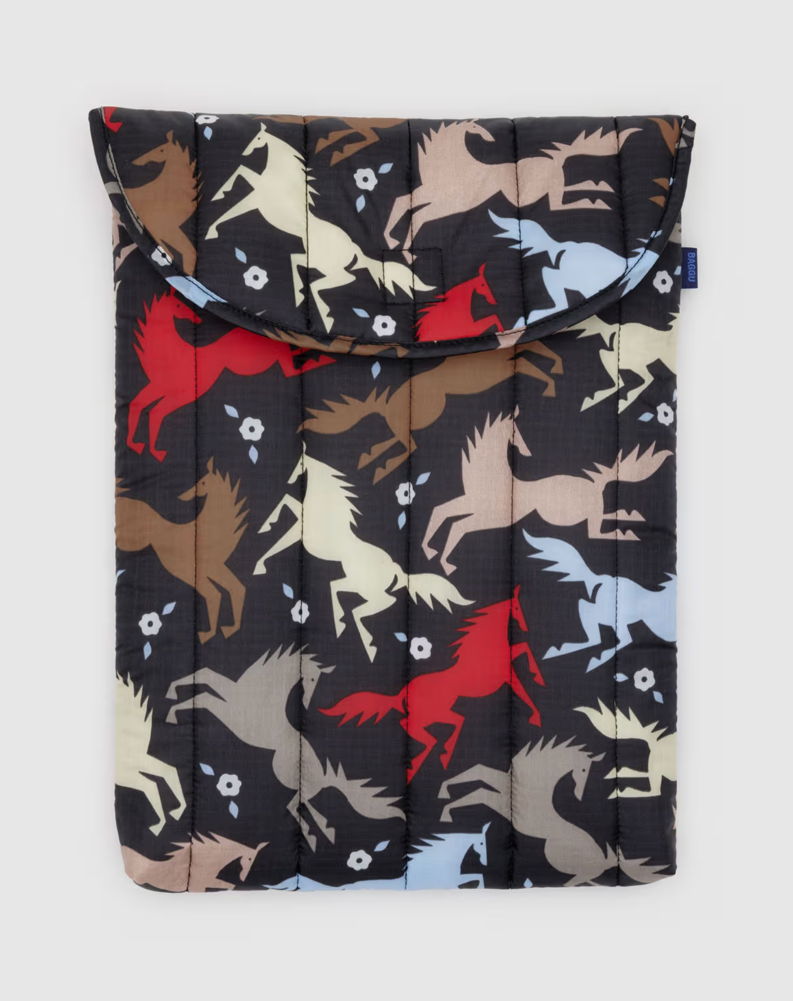 BAGGU // Puffy Laptop Sleeve 16" HORSE CUT OUT