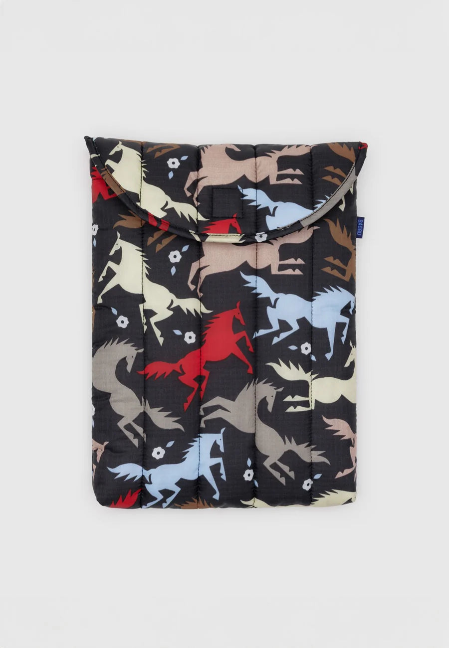 BAGGU // Puffy Laptop Sleeve 13"/14" HORSE CUT OUT