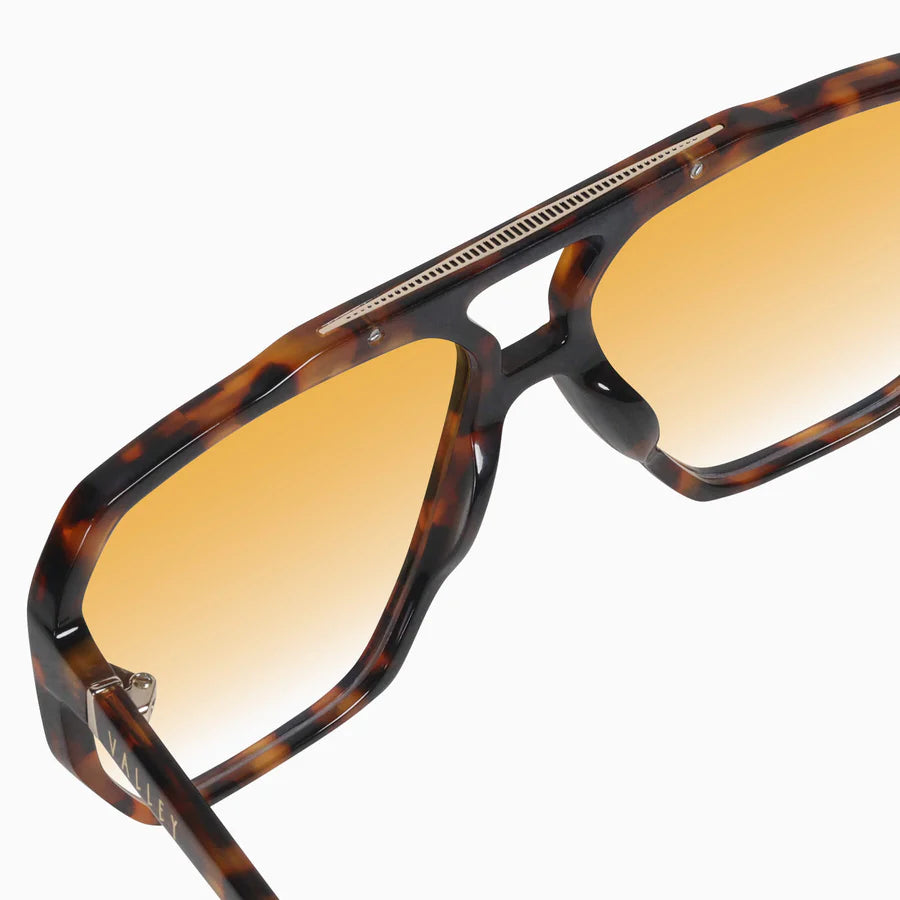 VALLEY // Rodeo DARK TORT W. GOLD METAL/ORANGE GRADIENT LENS