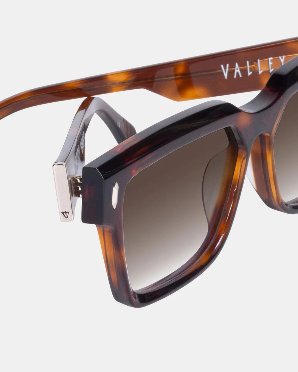 VALLEY // Roosevelt HENNESSY TORT w. GOLD METAL/BROWN GRADIENT LENS