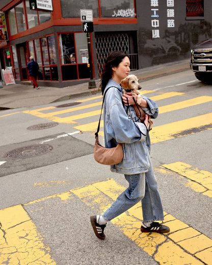 BAGGU // SMALL Nylon Crescent Bag COCOA