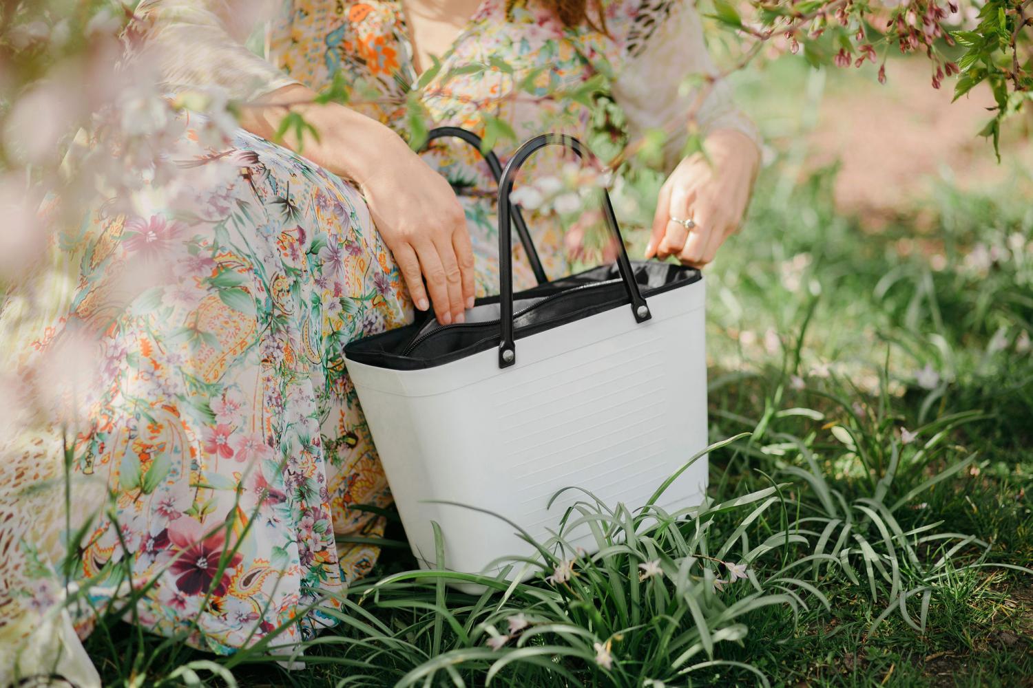 HINZA // Small WHITE