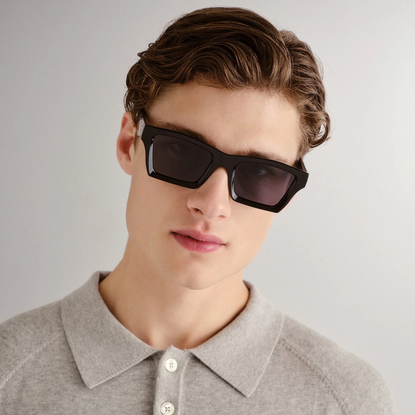 LE SPECS // SOMETHING BLACK