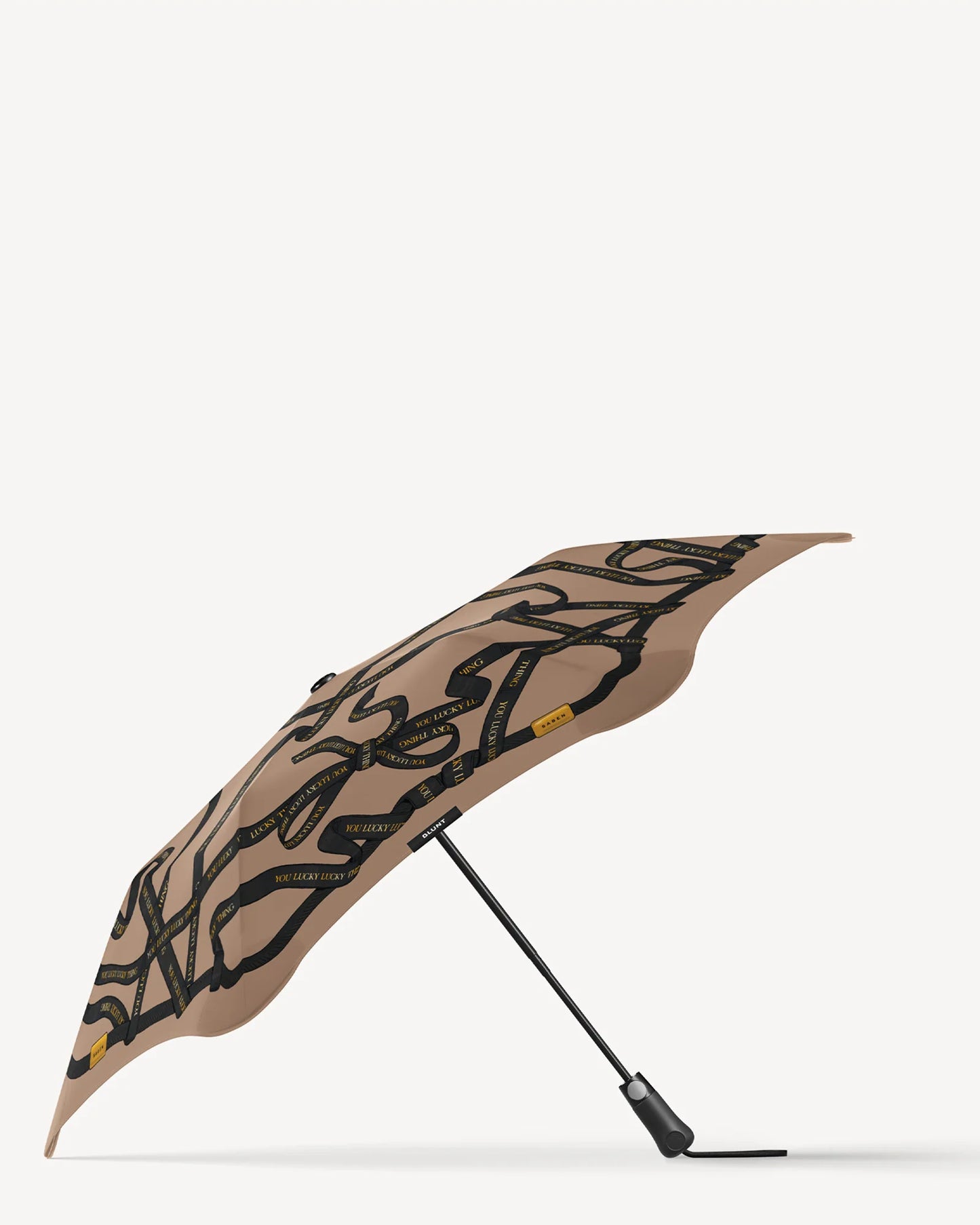 SABEN // Blunt Metro x Saben Umbrella TEA RIBBON