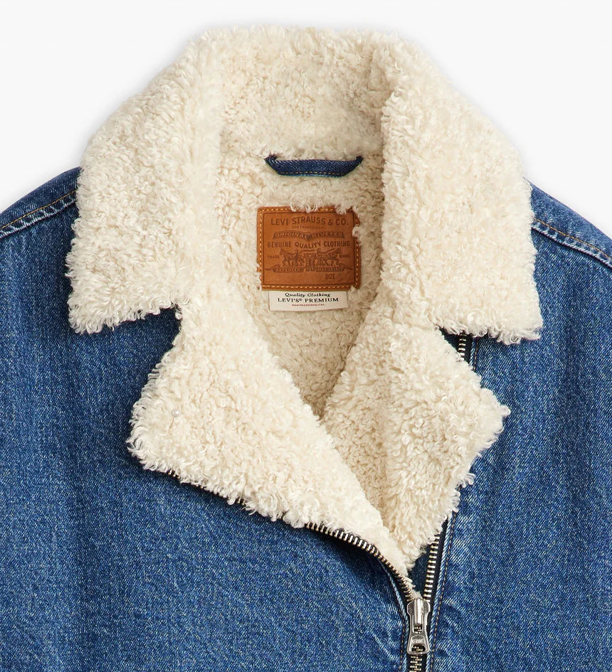 LEVIS // Sherpa Flight Jacket IN THE AIR