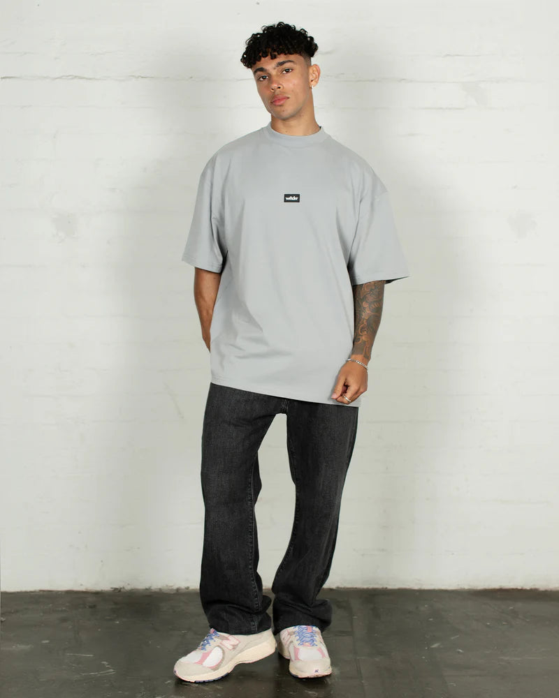 WNDRR // Soho Club Tee CEMENT GREY