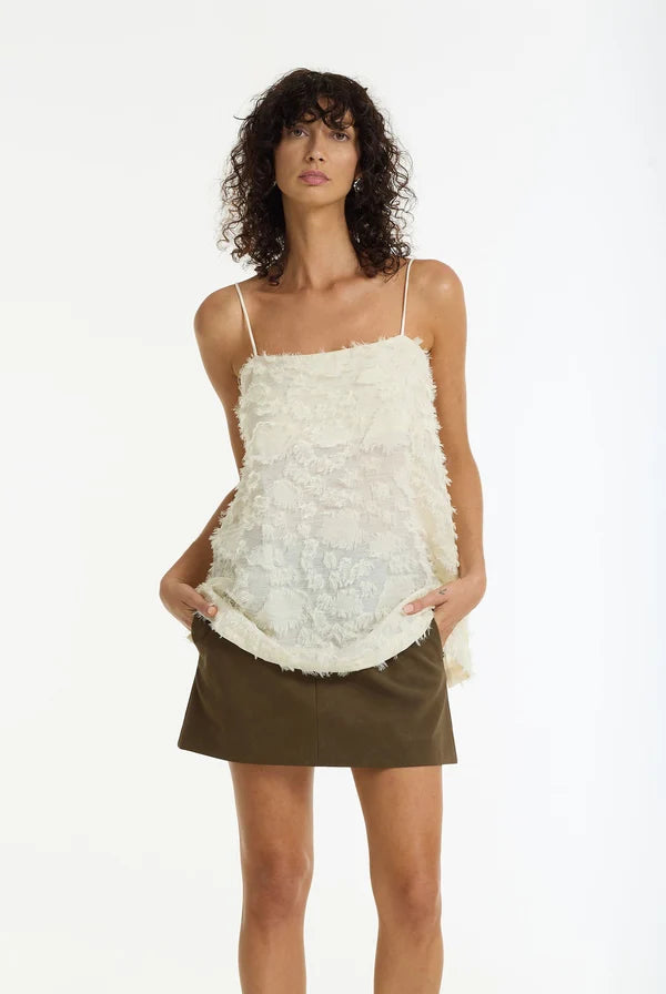 Stay Close Cami IVORY
