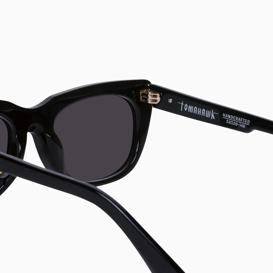 VALLEY // Tomohawk GLOSS BLACK w BLACK LENS