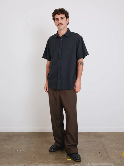 THRILLS // Unhinged SS Shirt WASHED BLACK
