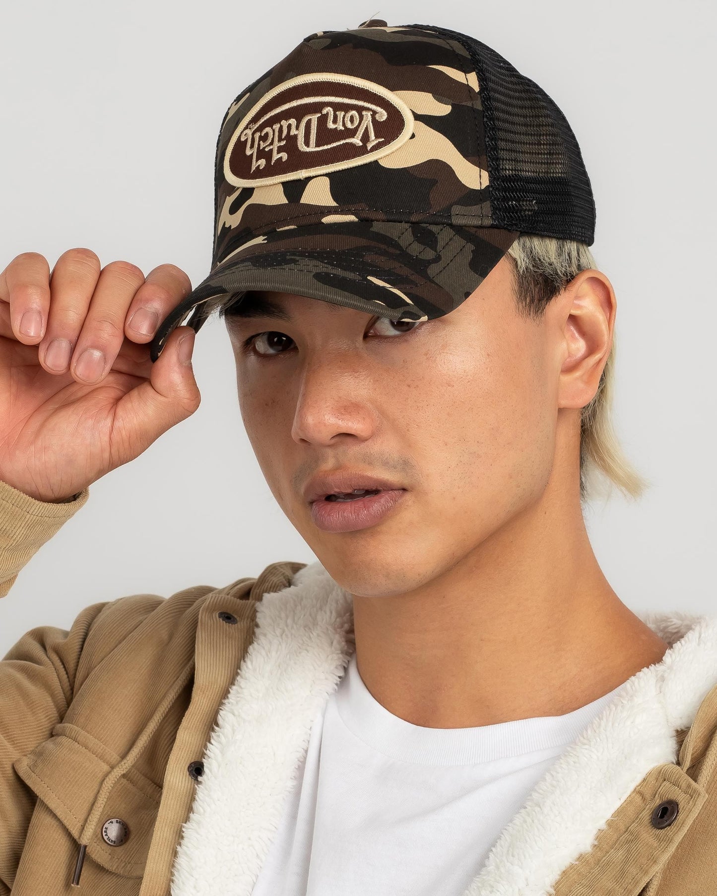 VON DUTCH // Unisex Trucker Hat BROWN CAMO