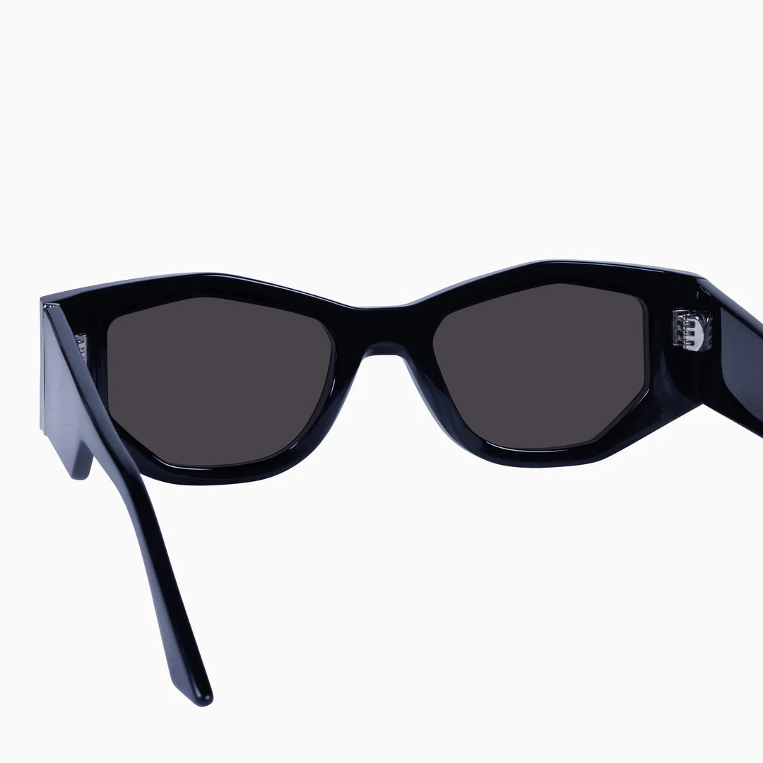 VALLEY // Valiant GLOSS BLACK