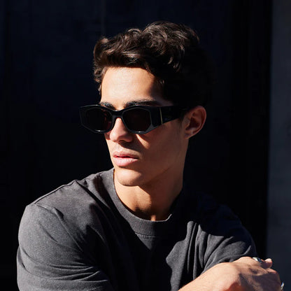 VALLEY // Valiant GLOSS BLACK w. SILVER METAL /BLACK LENS