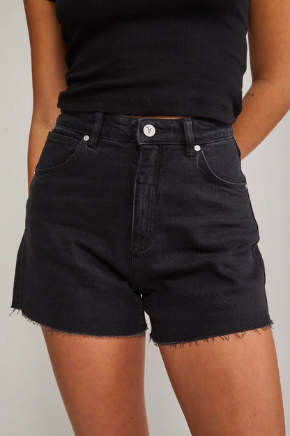 ABRAND // A Venice Short ALVITA