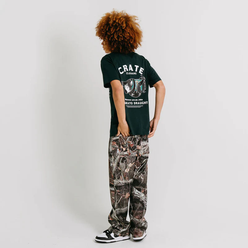 CRATE // Willie The Waiter Beer Hug Tee PINE