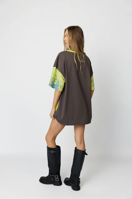 ONLY LOVERS LEFT // Wave Racer Tee CHARCOAL