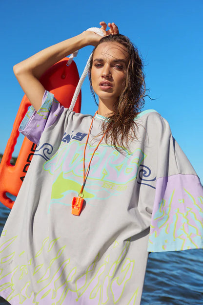 ONLY LOVERS LEFT // Wave Racer Tee SILVER