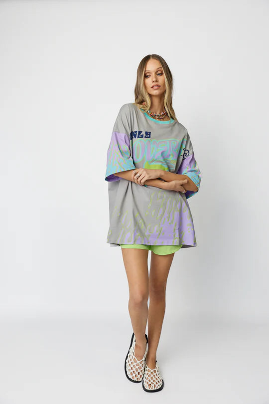 ONLY LOVERS LEFT // Wave Racer Tee SILVER