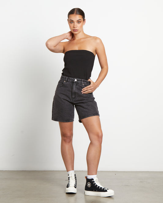 ABRAND // Carrie Short Piper WASHED BLACK