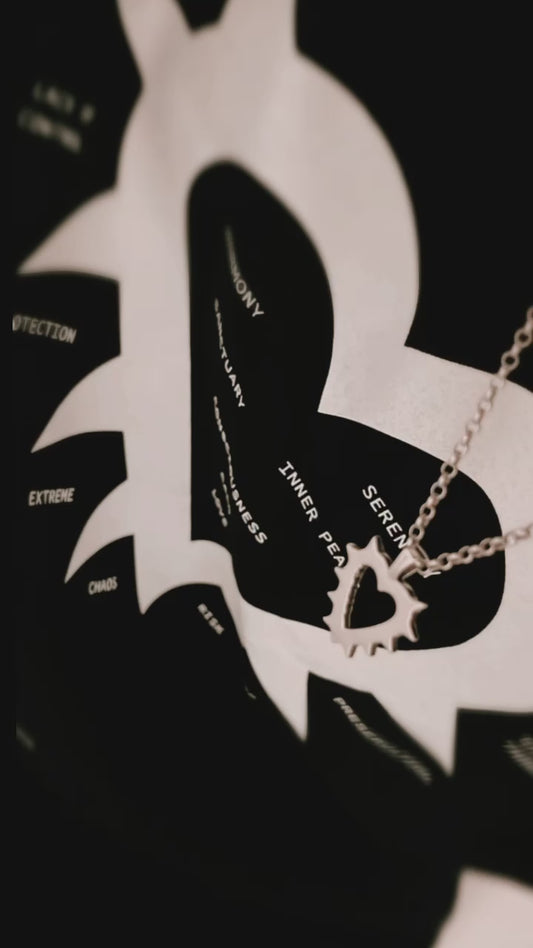 SGC  // Spike Heart Necklace **EXCLUSIVE**