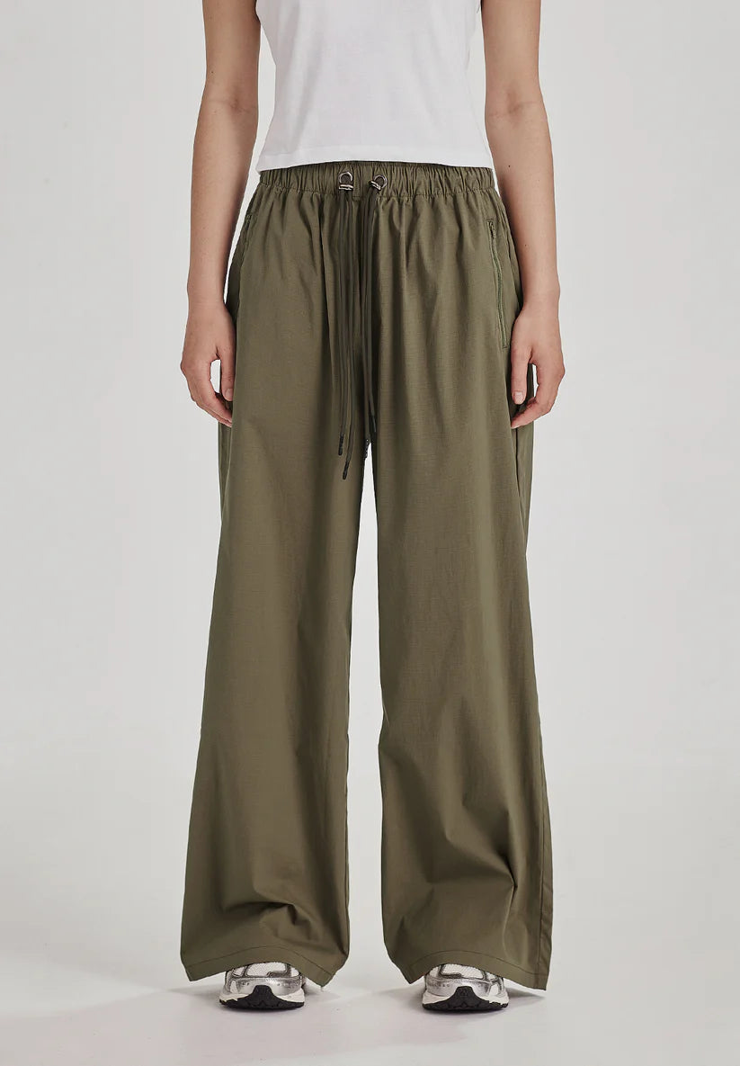 COMMONERS // Womens Rec Pant OLIVE