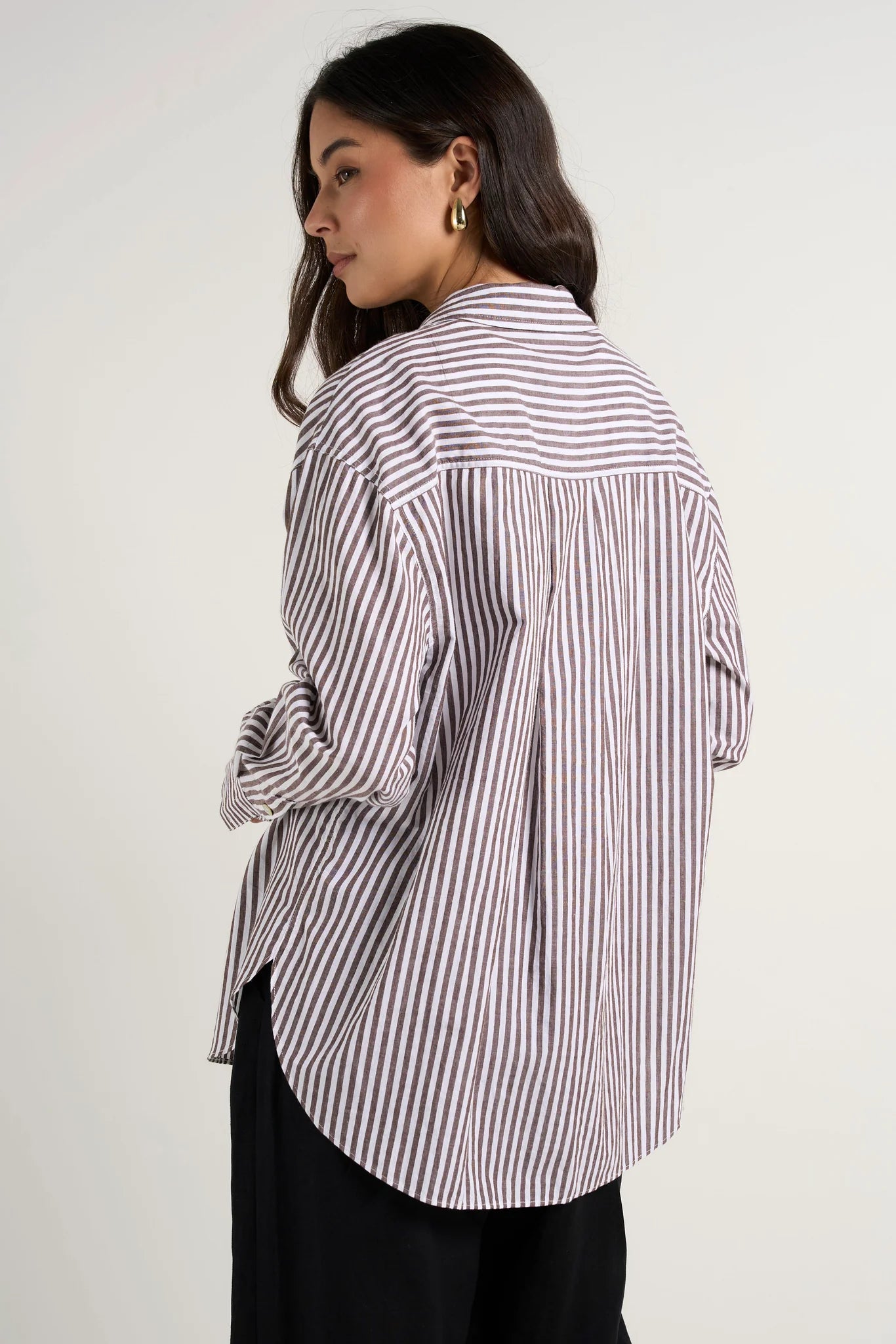 STORIES BE TOLD // You Got This Poplin Oversized Shirt CHOCOLATE