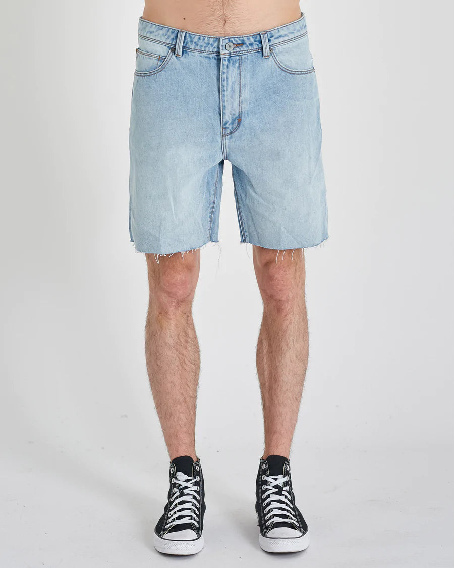 ABRAND // A 90s Straight Short ICE BREAKER