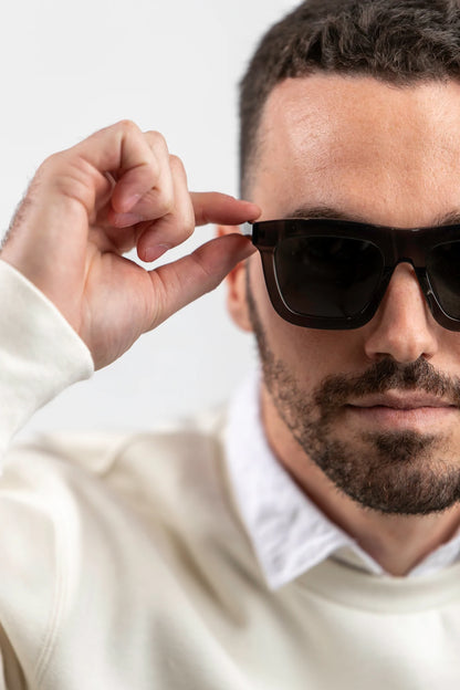 BORED GEORGE // Avery BLACK