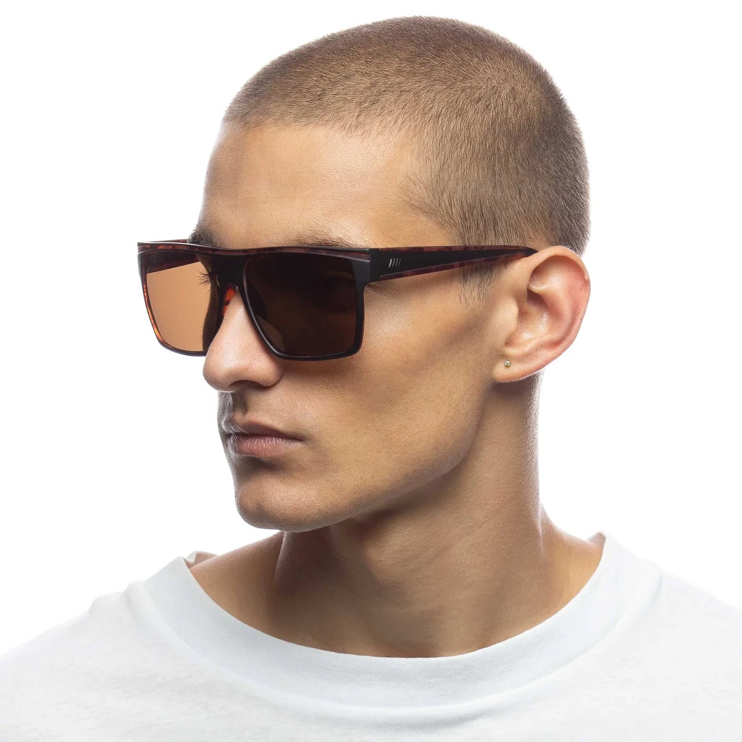 LE SPECS // Dirty Magic MATT BLACK/TORT