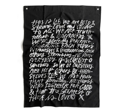 BLACKLIST // Wall Flag FAMILY MANTRA BLACK