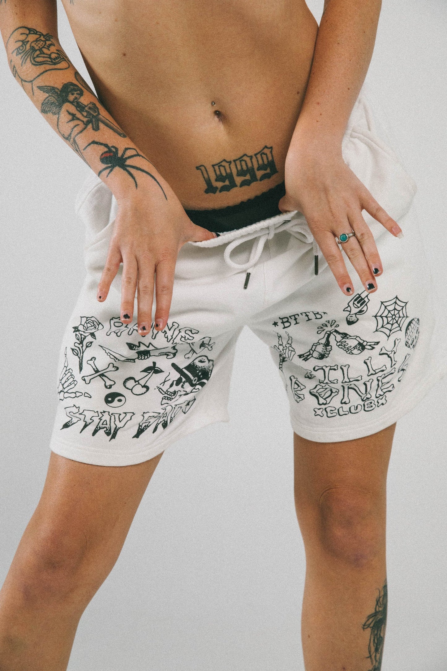 BILLY BONES // Flash Shorts OFF WHITE