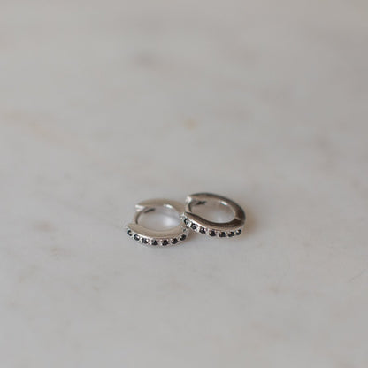 S O P H I E // Mini Rock Huggies SILVER/BLACK