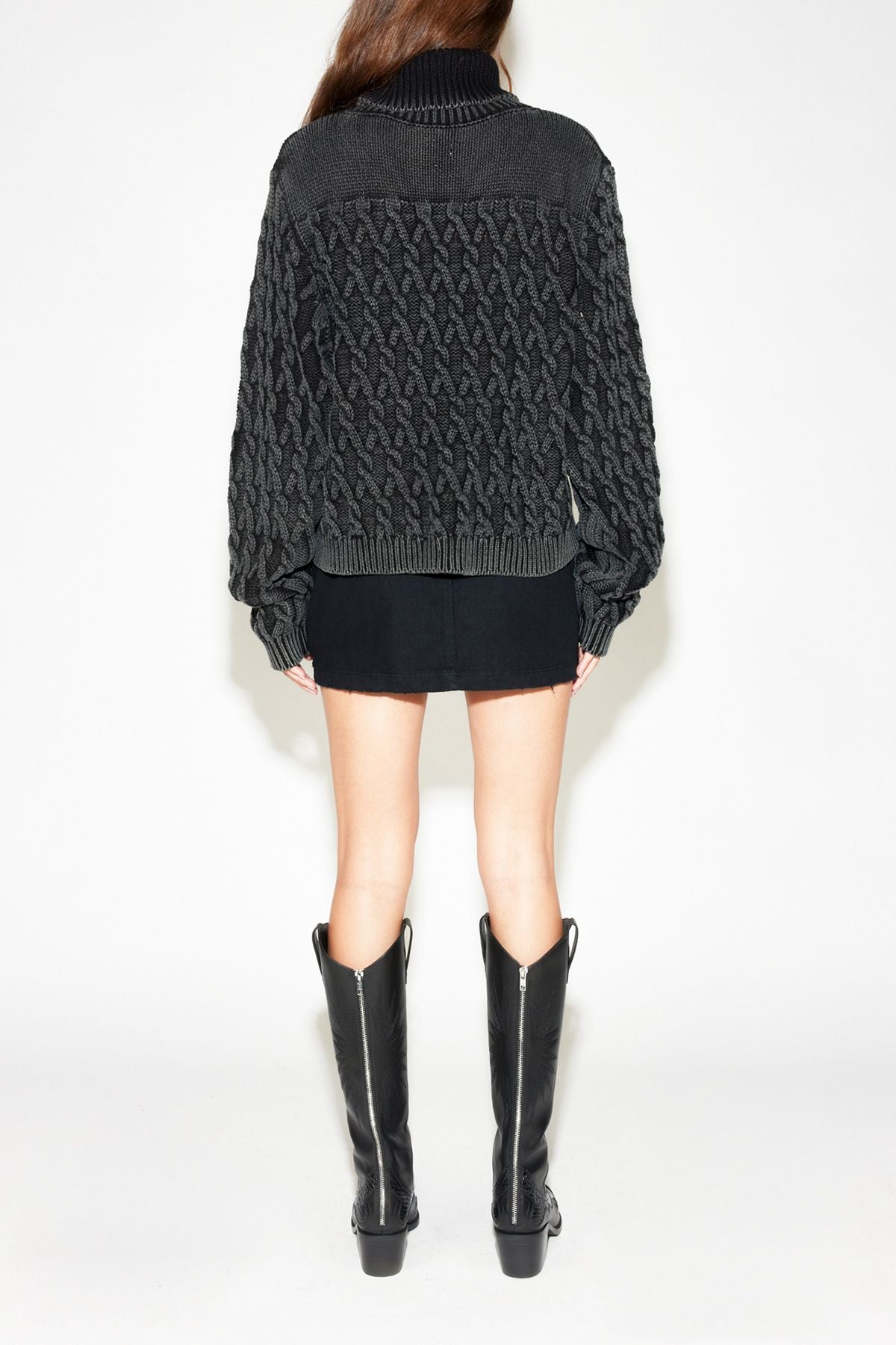 STOLEN GIRLFRIENDS CLUB // Nicht Trek Cable Crew AGED CHARCOAL