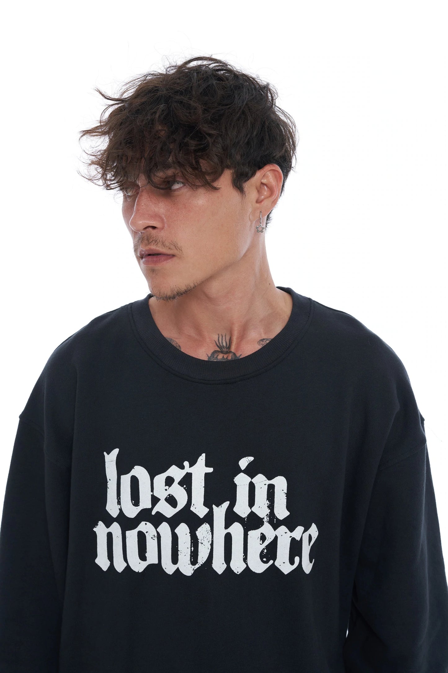 LOST IN NOWHERE // Old English Sweater BLACK