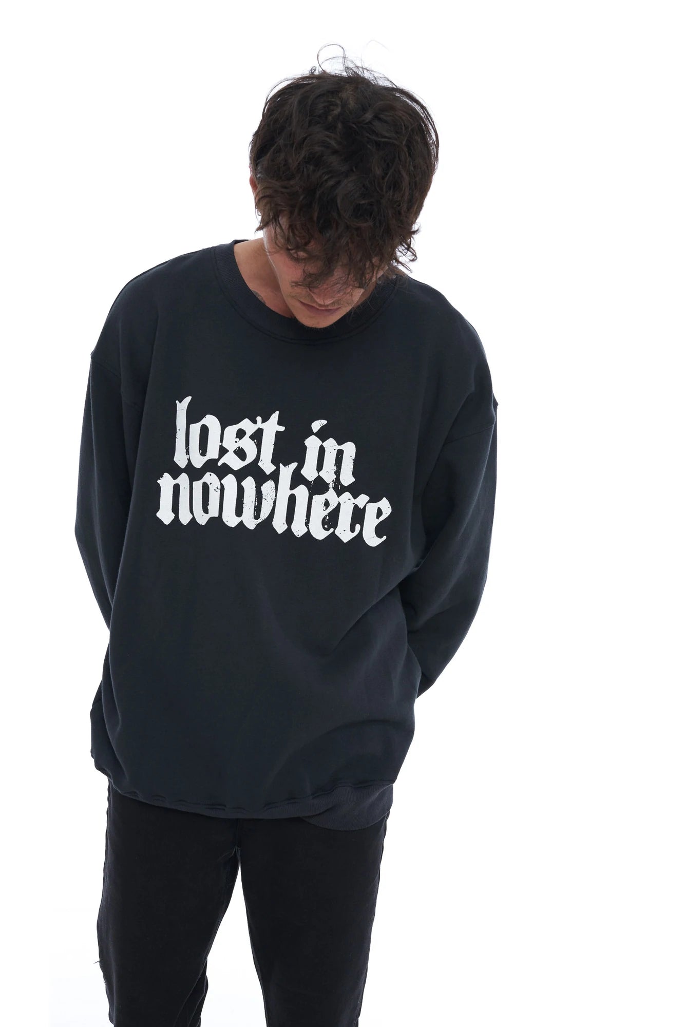 LOST IN NOWHERE // Old English Sweater BLACK