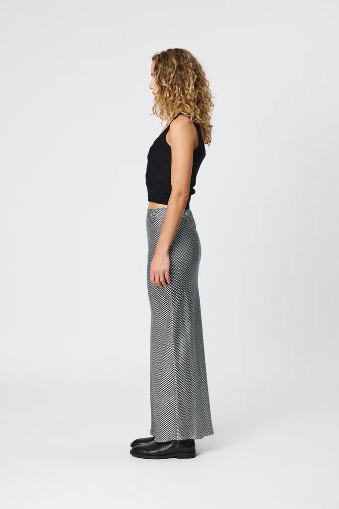 REMAIN // Kaia Tank BLACK