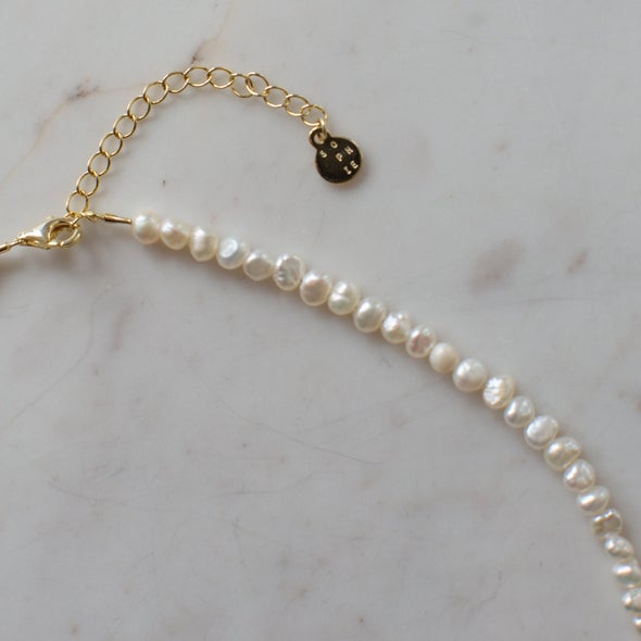 S O P H I E // Necklace PRETTY IN PEARLS