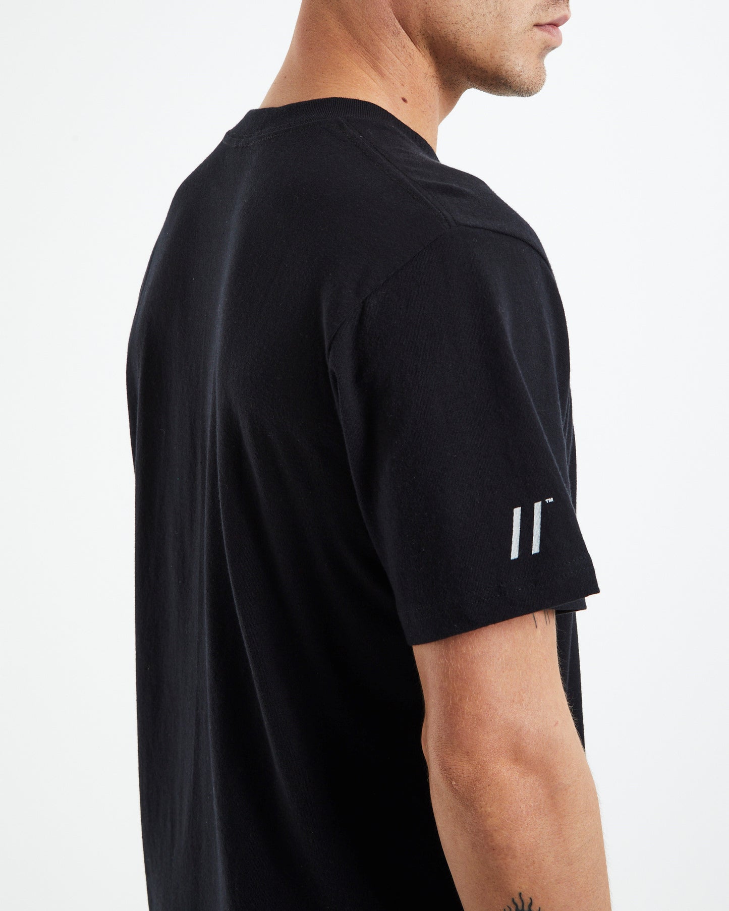 MISFIT // Supercorporate 50/50 SS Tee PITCH BLACK / WHITE SAND