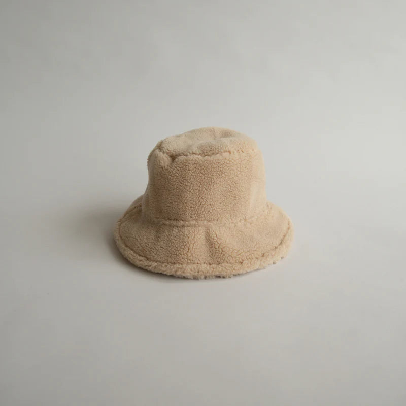 S O P H I E // Fluffy Love Bucket Hat STONE