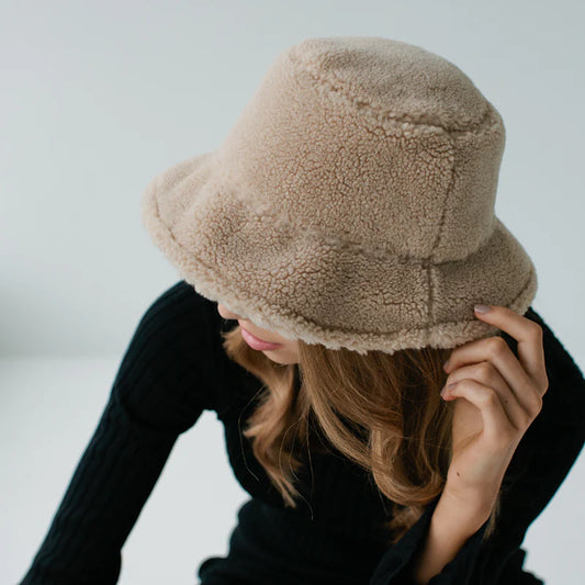 S O P H I E // Fluffy Love Bucket Hat STONE