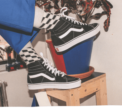 Vans // Sk8-Hi BLACK/WHITE
